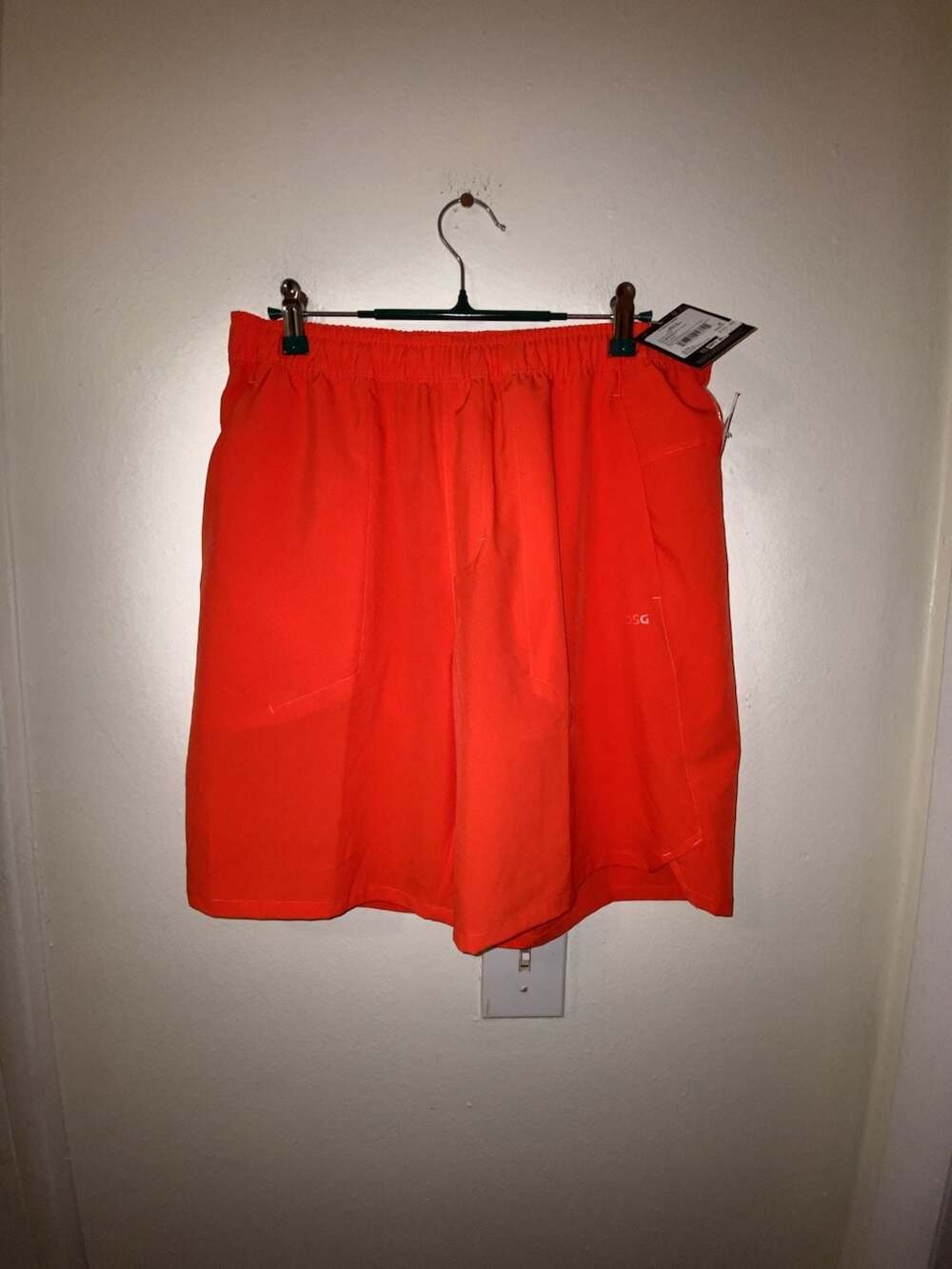 DSG Agility Short Size M Cabana Coral Athletic